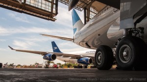 Airbus A330 y A340 en los  hangares de Aerolíneas Argentinas en Ezeiza (Foto: Maximiliano Miranda)