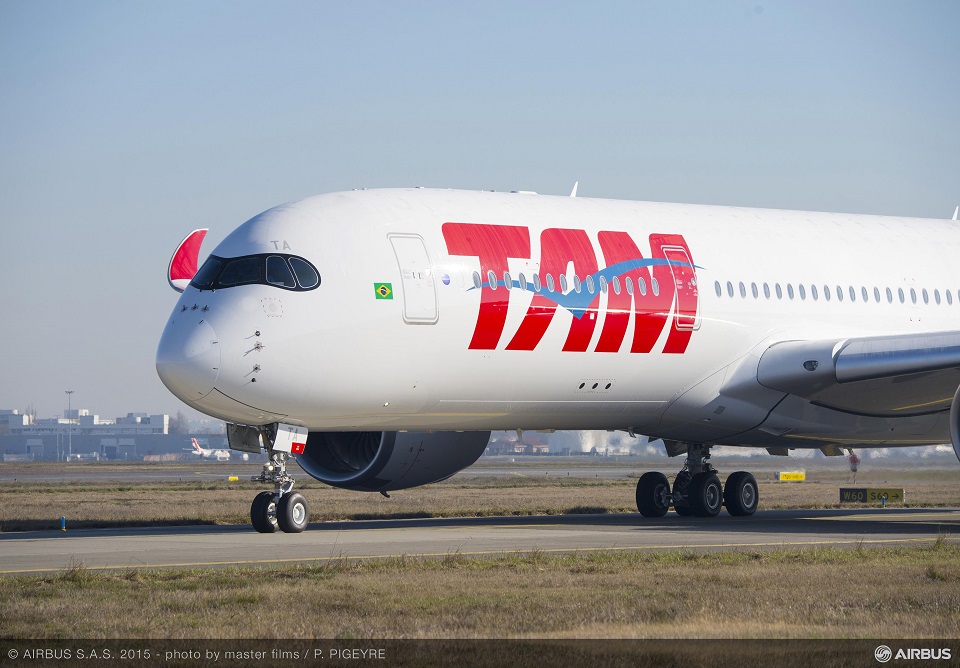 Airbus A350 XWB TAM 02