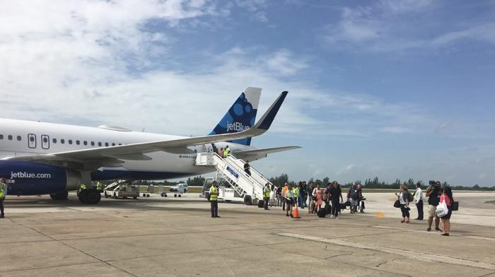 JetBlue - Pasajeros - Santa Clara