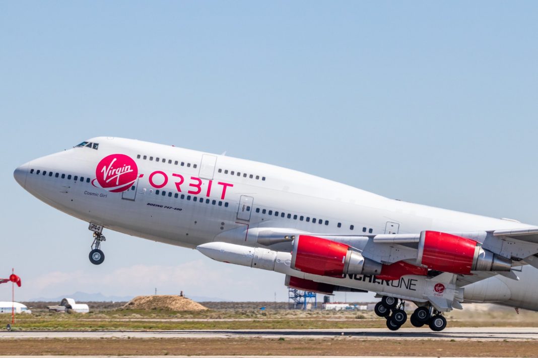 Boeing 747 Cosmic Girl de Virgin Orbit