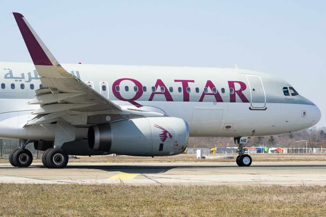 Qatar Airways - Airbus A320 - A7-AHR - Aeroporto Bucareste Otopeni (OTP), Rumanía - Bucharest Otopeni Airport (OTP), Romania