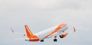 easyJet Airbus A320neo