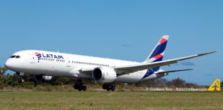 Latam Boeing 787-9 Melbourne Santiago Flights