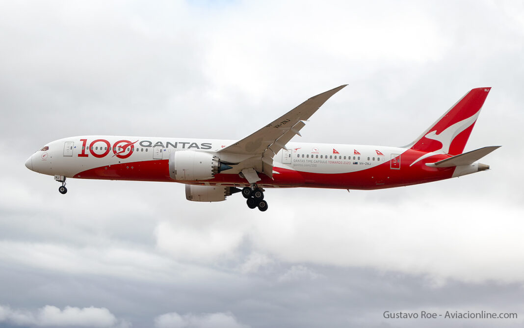 VH-ZNJ - Qantas - Boeing 787-9 - 100th Anniversary Livery