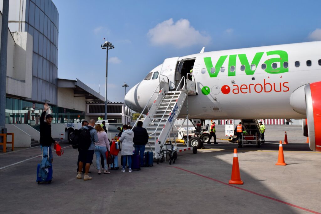 Viva Aerobus Toluca