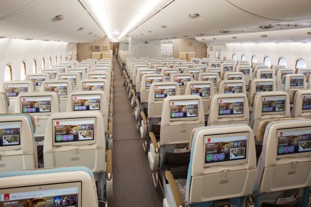 Cabina Economy - A380 - Emirates