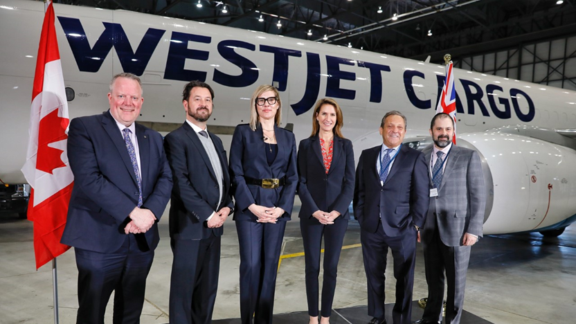 WestJet Cargo y GTA Group presentan el primer 737-800BCF