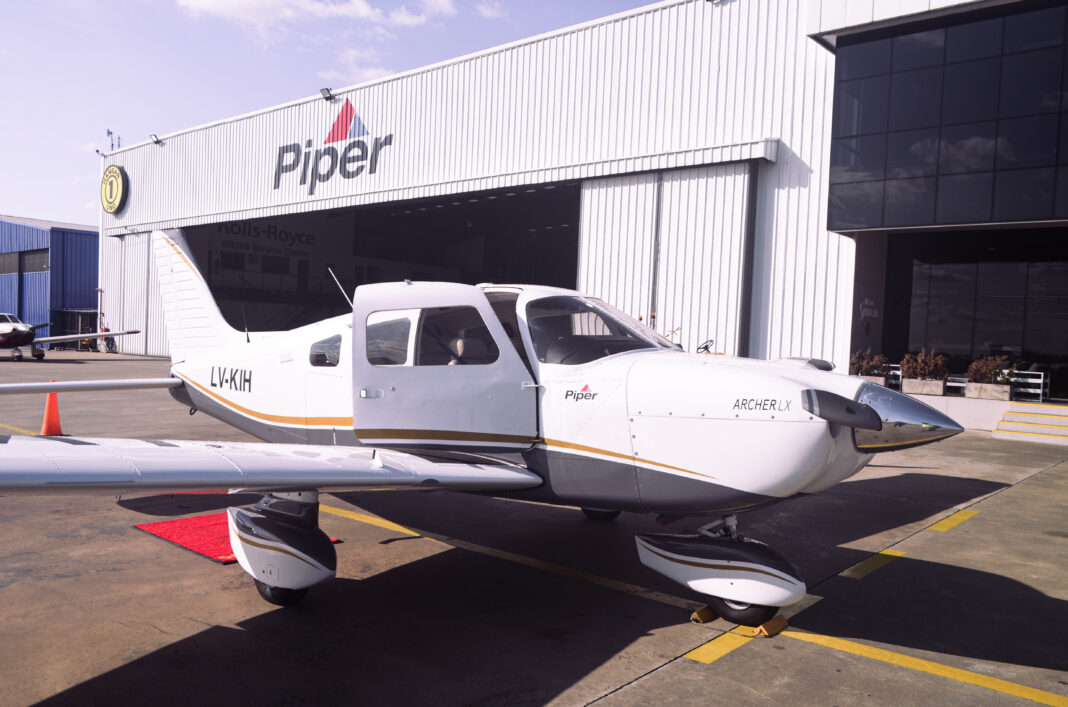 Piper Archer LX. Hangar Uno.