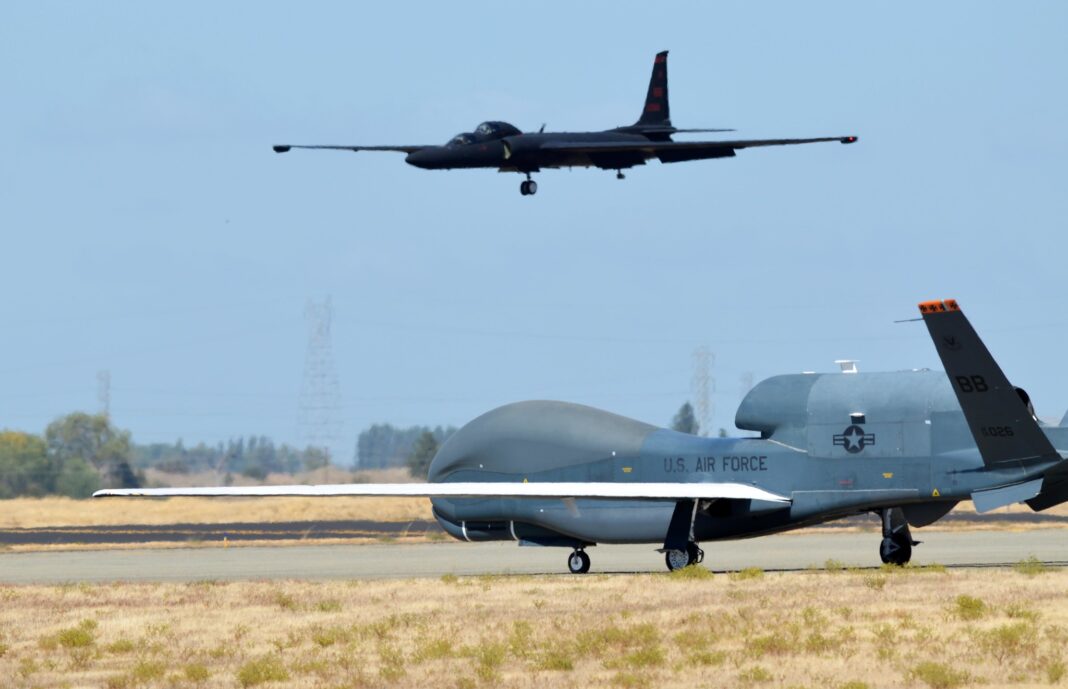 U-2 Dragon Lady RQ-4 Global Hawk